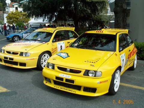 RV2006 042
