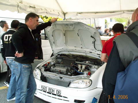 RV2006 048