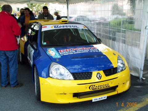 RV2006 066